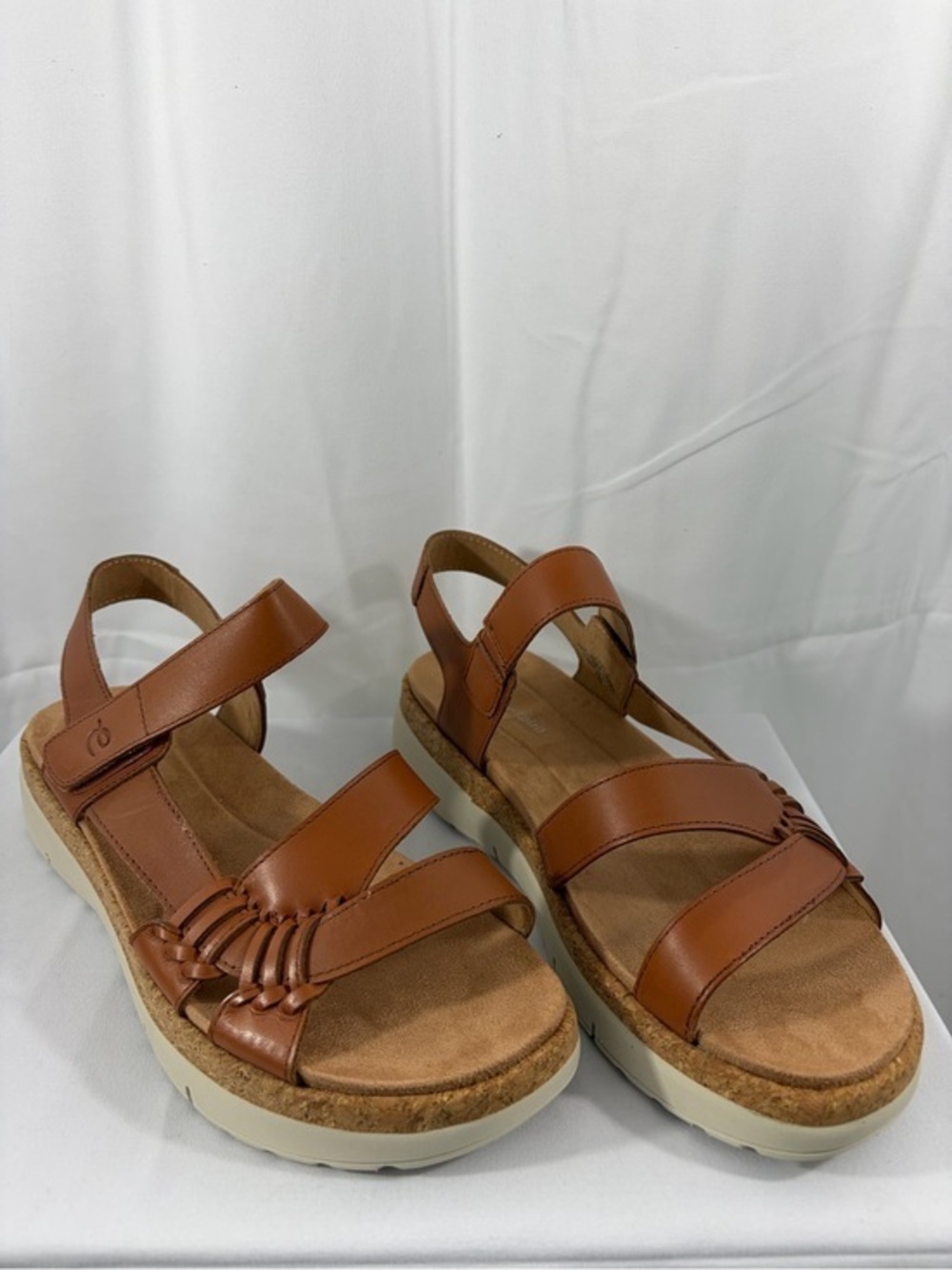 NWT Easy Street Women’s Size 10W Brown Comfort Strappy Sandals